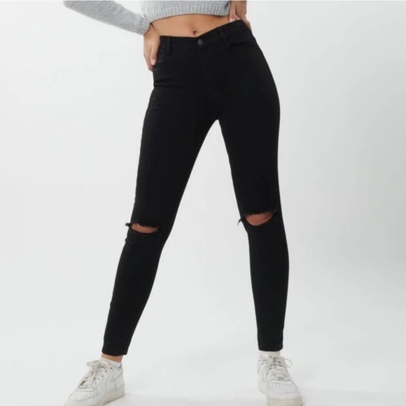 Hollister Denim - Hollister High Rise Crop Super Skinny Classic Stretch Black Ripped Jeans Size 0